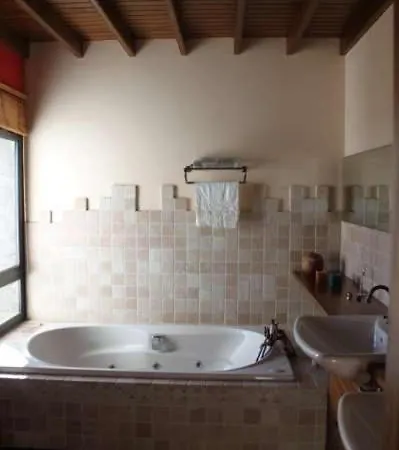 Sleeps 6 Pool Wifi アパート *