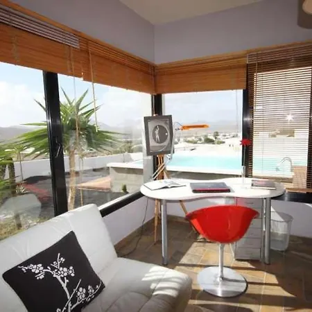 Apartamento Sleeps 6 Pool Wifi *