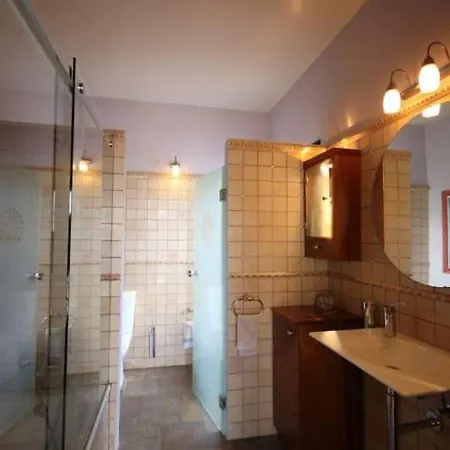 Sleeps 6 Pool Wifi Nazaret