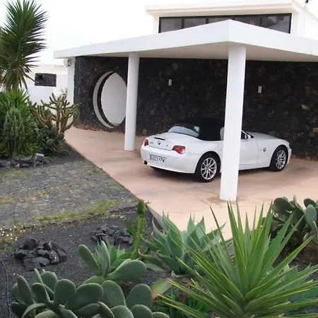 Sleeps 6 Pool Wifi